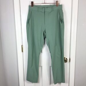 Fabletics The Only Pant Classic Fit Golf Men Size 31 X 30